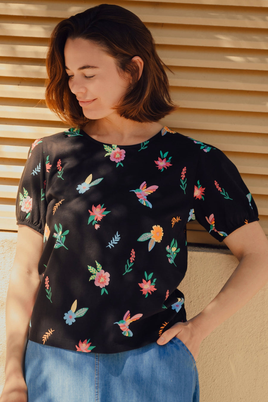 Lexley Jersey Top - Black/Multi, Hummingbird Garden – Sugarhill Brighton